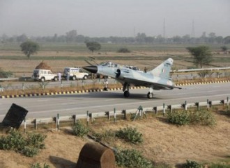 IAF’s Mirage 2000 jet successfully test lands on Yamuna Expressway