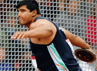 Vikas Gowda and Lalita Babar bag gold at Asian Athletic Championship