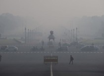 Pollution in Delhi : NGT bans government diesel cars