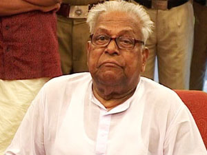 Kerala cabinet appoints Achuthanandan head of administrative reforms panel