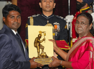 President Droupadi Murmu presents National Sports and Adventure Awards 2023